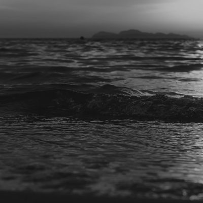sunset-waves-on-the-shore sunset-waves-on-the-shore